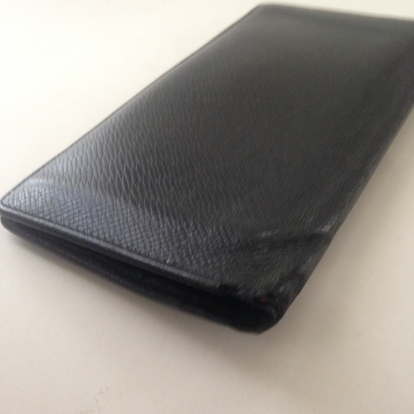 Louis Vuitton, Black Taiga Leather Zip Long Wallet - Picture 5 of 11